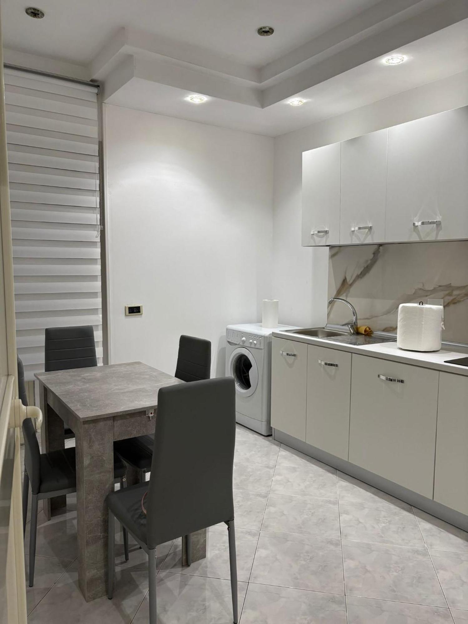 Apartment Cuore Di Casa Naples